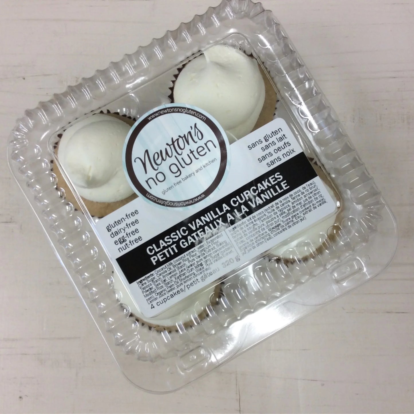 Classic Vanilla Cupcakes (4)